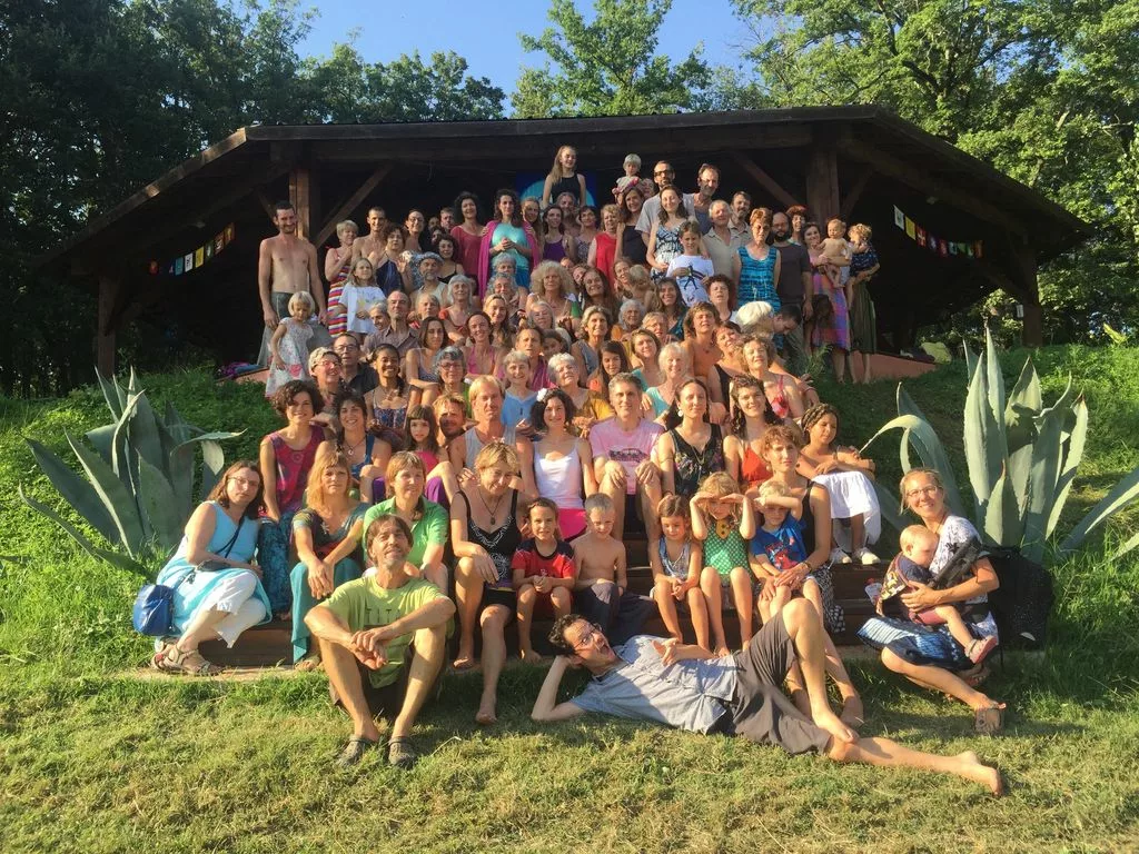 Camp d'été des Danses de la Paix Universelle - du 30 juin au 08 juillet 2023 1 Danses de la Paix Universelle Sainte Camelle 2 web